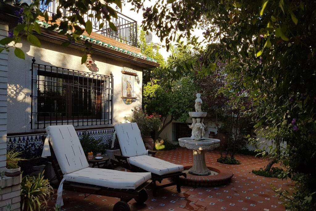 Casa En Granada Con Hermoso Jardin, Parking Calle Exterior foto