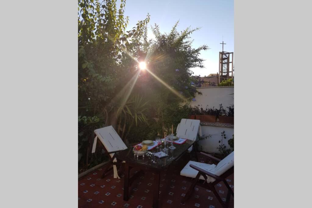 Casa En Granada Con Hermoso Jardin, Parking Calle Exterior foto